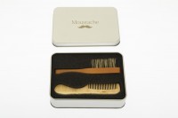 Набор расчесок Dewal для бороды и усов в алюминиевом кейсе CO-007/2